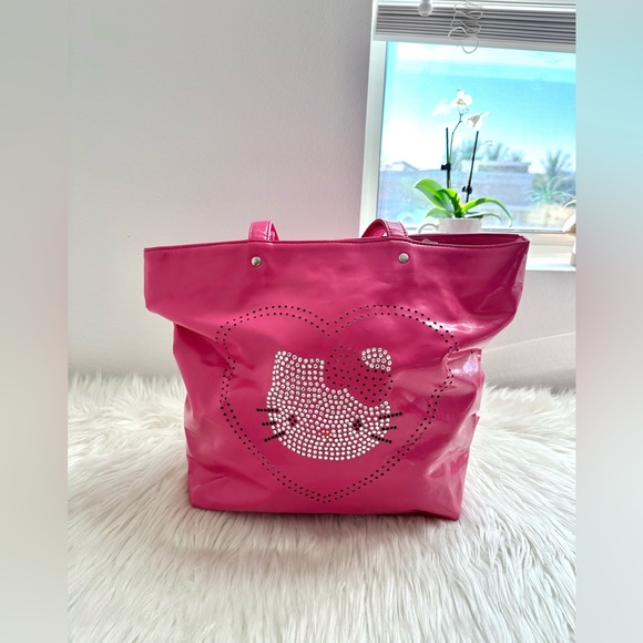 HELLO KITTY RARE TOTE - Picture 6 of 9